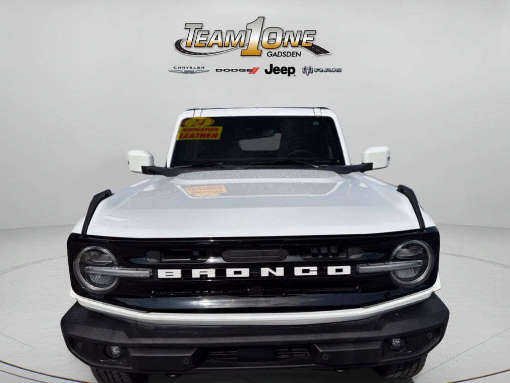 Used 2024 Ford Bronco Outer Banks AWD/4WD image 3
