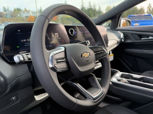 New 2026 Chevrolet Equinox EV LT image 9