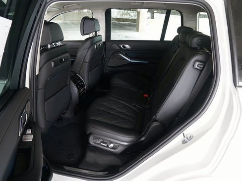 Used 2026 BMW X7 xDrive40i w/ Premium Package image 29