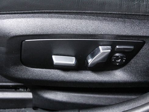 Used 2023 BMW 540i w/ M Sport Package image 21