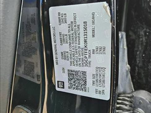 Used 2024 Chevrolet Colorado ZR2 w/ Technology Package AWD/4WD image 20