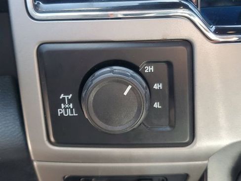 Used 2022 Ford F250 Lariat w/ Lariat Ultimate Package AWD/4WD image 31