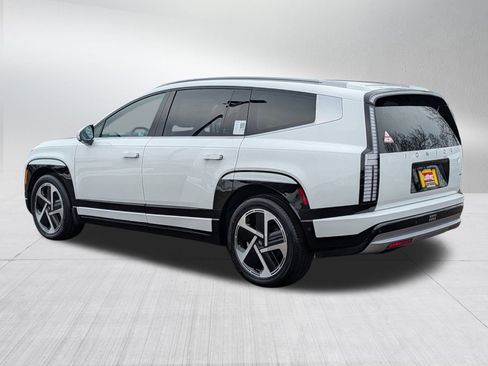 New 2026 Hyundai Ioniq 9 Limited image 3