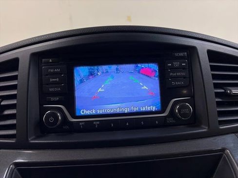 Used 2016 Nissan Quest SV image 25