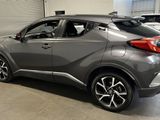 Used 2018 Toyota C-HR XLE image 5