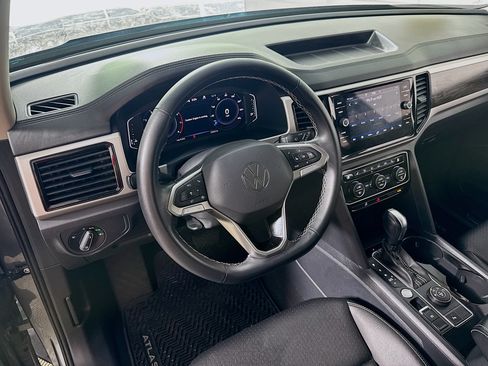 Used 2023 Volkswagen Atlas SE AWD/4WD image 23
