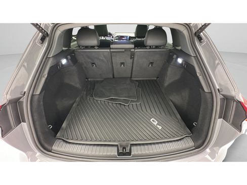 Used 2023 Audi Q4 e-tron Premium Plus w/ Premium Plus RWD image 21