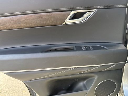 Used 2024 Genesis GV80 2.5T image 25