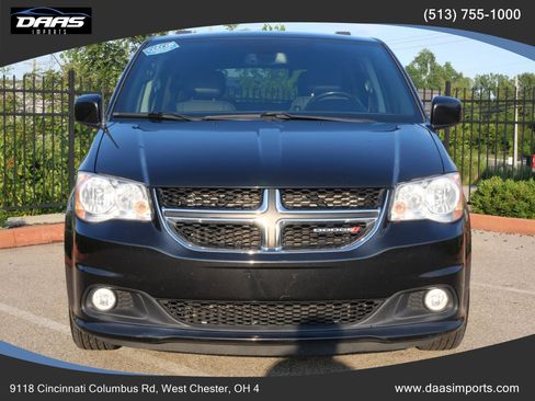 Used 2019 Dodge Grand Caravan SXT FWD image 2