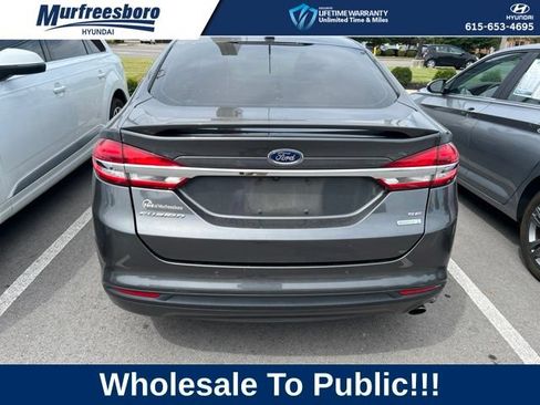 Used 2018 Ford Fusion SE w/ Equipment Group 201A FWD image 10