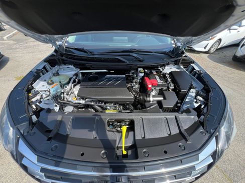 Used 2025 Nissan Rogue SV AWD/4WD image 36