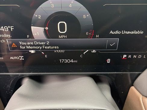 Used 2025 GMC Yukon XL Denali Ultimate image 5