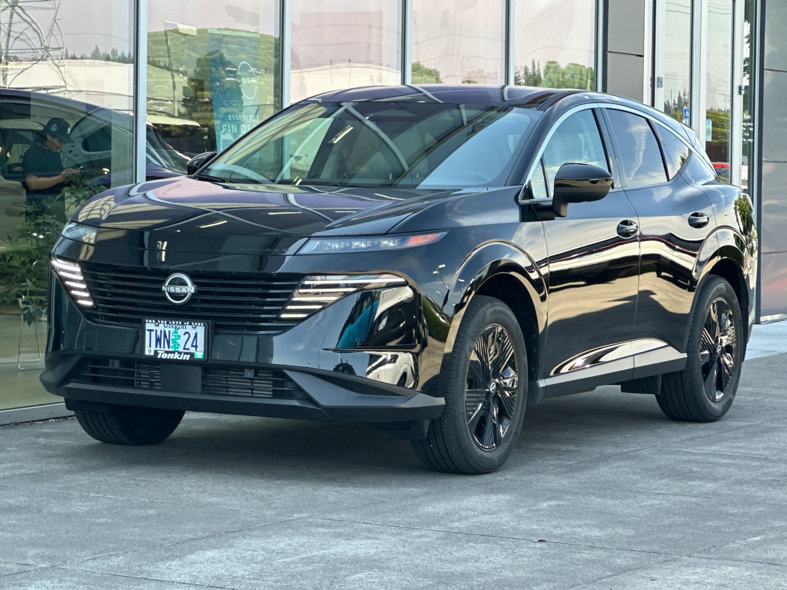 Used 2025 Nissan Murano SV AWD/4WD image 8