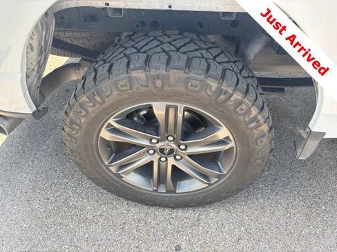 Used 2022 Ford F150 XLT w/ Equipment Group 302A High AWD/4WD image 16