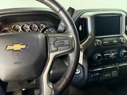 Used 2021 Chevrolet Silverado 1500 LT AWD/4WD image 20