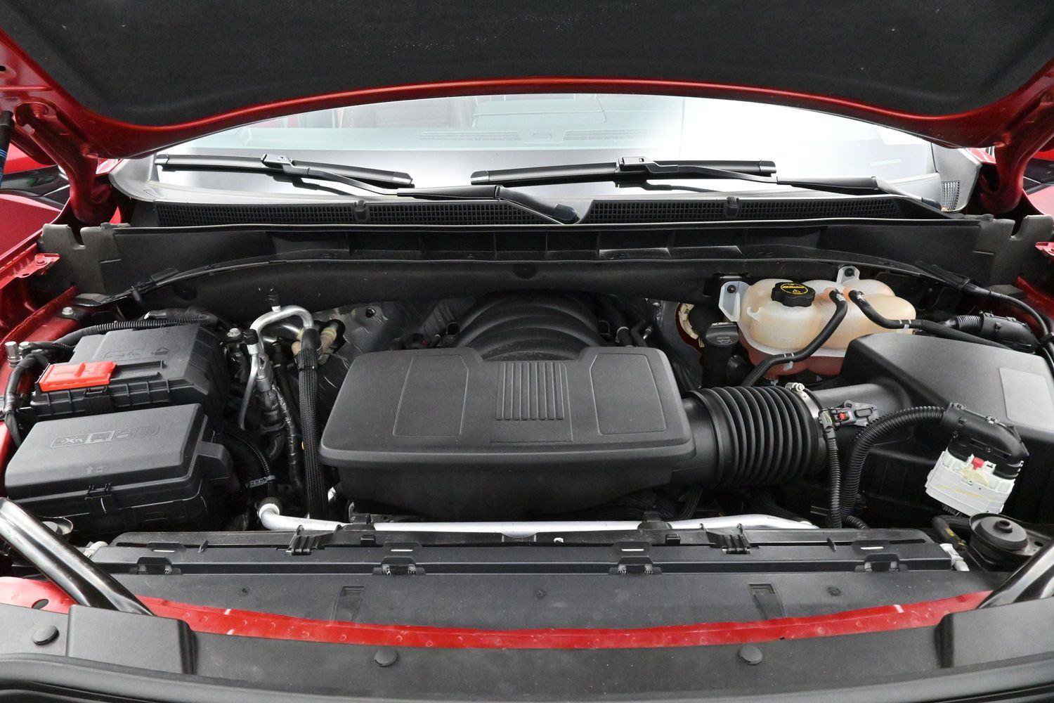 Used 2025 GMC Yukon Denali Ultimate AWD/4WD image 47