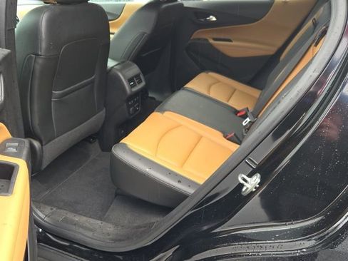 Used 2018 Chevrolet Equinox Premier image 11