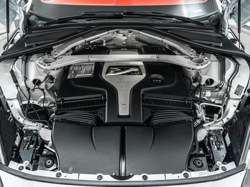 Used 2021 Aston Martin DBX AWD/4WD image 12