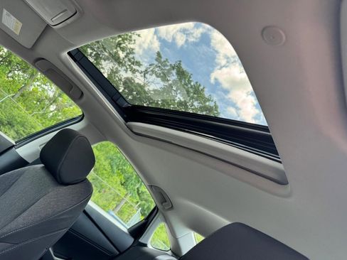 Certified 2023 Honda Accord EX image 19