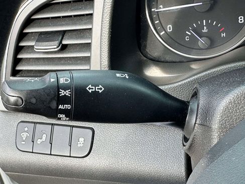 Used 2018 Hyundai Elantra SEL image 19