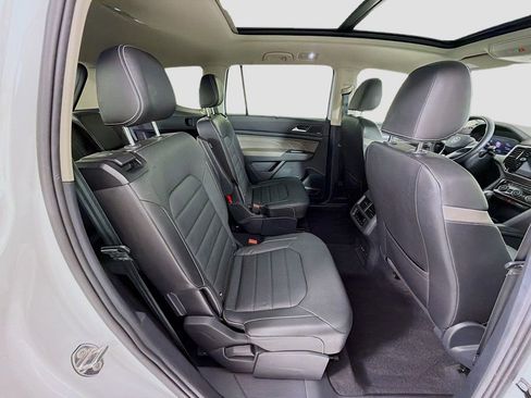 Used 2023 Volkswagen Atlas SEL Premium AWD/4WD image 30