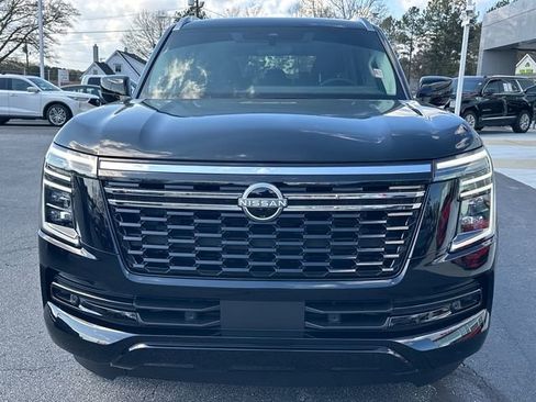 Used 2025 Nissan Armada SV image 8