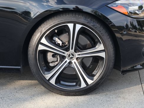 Used 2023 Mercedes-Benz C 300 Sedan image 11