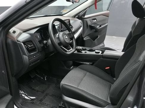 Used 2021 Nissan Rogue SV AWD/4WD image 14