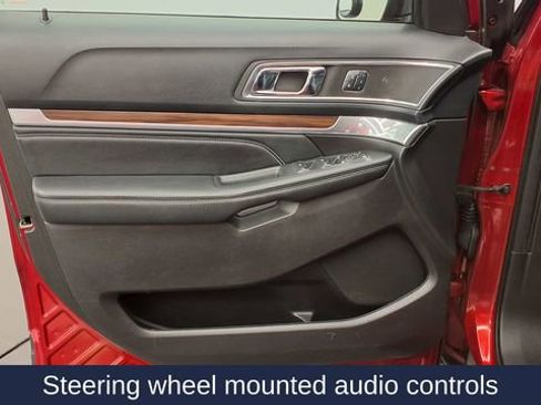 Used 2016 Ford Explorer Limited image 18