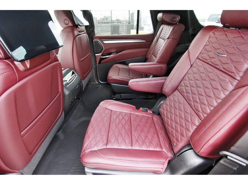 New 2027 Cadillac Escalade Luxury w/ Touring Package AWD/4WD image 7
