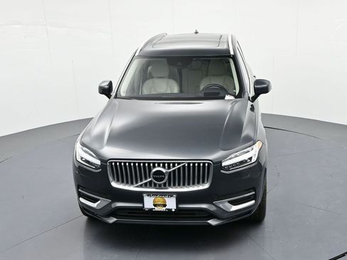 Used 2022 Volvo XC90 T8 Inscription w/ Lounge Package AWD/4WD image 19