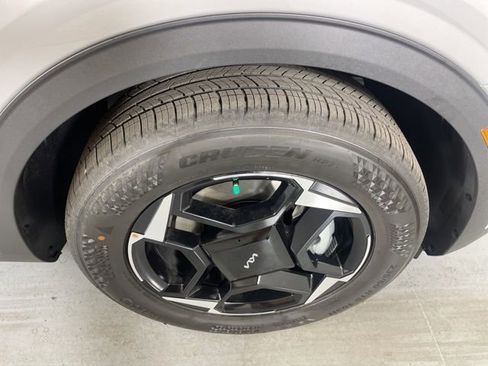 New 2026 Kia Sportage EX w/ EX Panorama Roof Package image 11