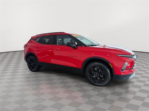 Certified 2024 Chevrolet Blazer LT w/ Convenience Package image 13