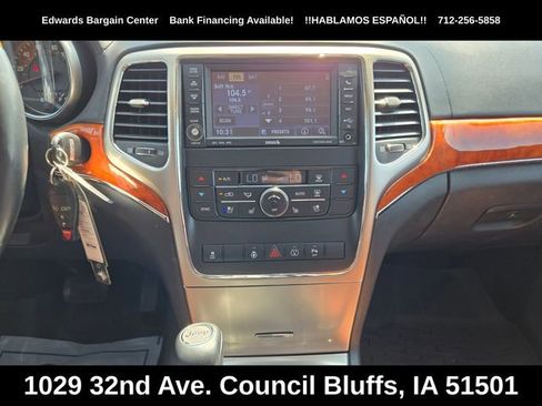 Used 2013 Jeep Grand Cherokee Overland AWD/4WD image 20