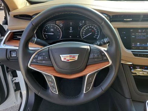Used 2019 Cadillac XT5 Platinum image 46