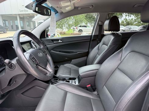 Used 2018 Hyundai Tucson SEL Plus FWD image 12