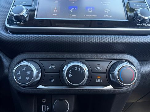 Certified 2023 Nissan Kicks S image 29