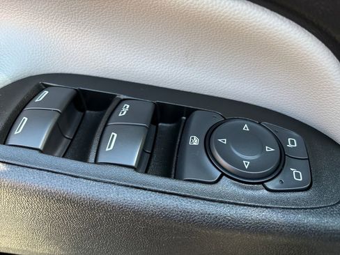 Certified 2023 Chevrolet Equinox LT image 13