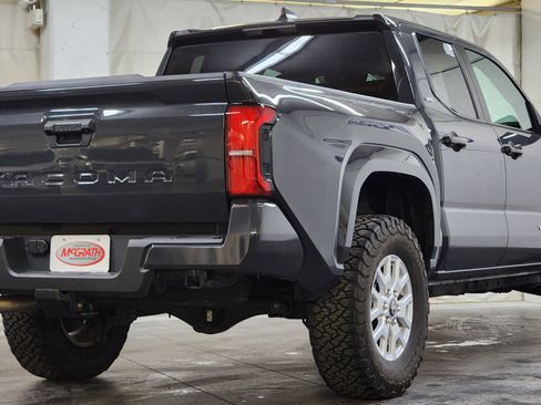Used 2024 Toyota Tacoma SR5 image 5
