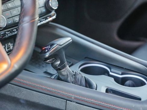 Certified 2025 Dodge Durango GT image 22