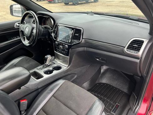 Used 2020 Jeep Grand Cherokee Altitude AWD/4WD image 11