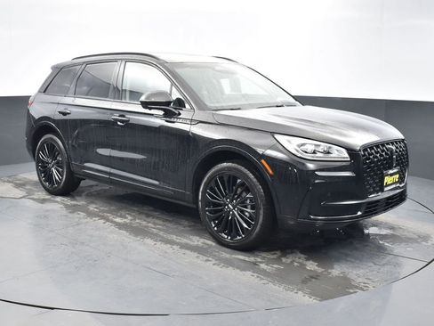 New 2025 Lincoln Corsair Reserve w/ Equipment Group 202A image 3