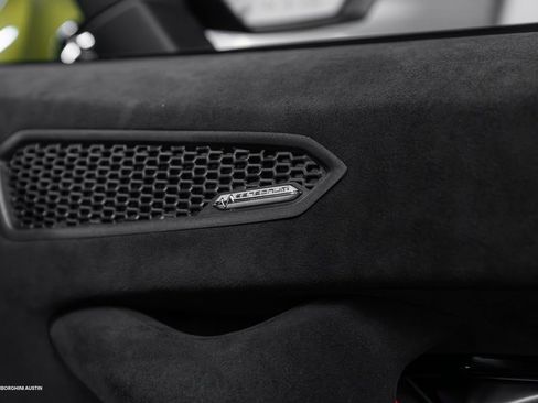 Used 2024 Lamborghini Huracan Sterrato image 40
