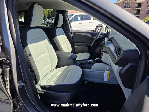 New 2026 Ford Escape Active image 13