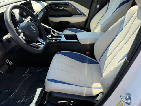 Used 2025 Acura ADX A-Spec image 10