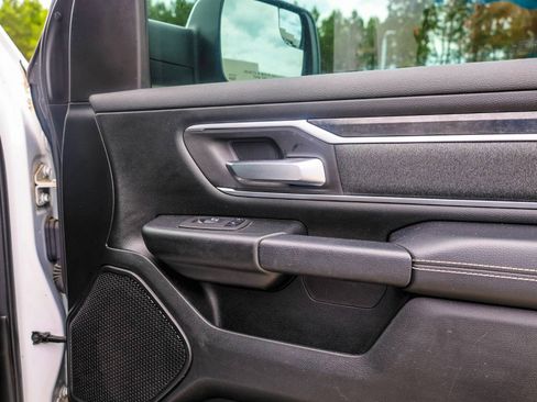 Used 2020 RAM 1500 Big Horn AWD/4WD image 15