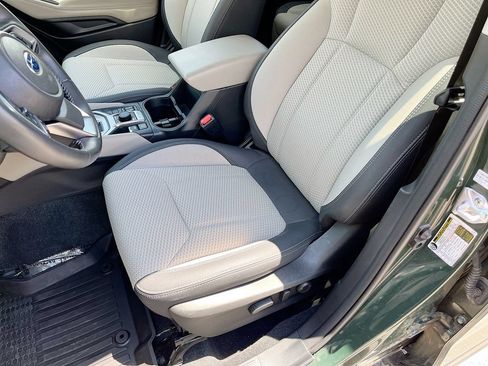 Used 2024 Subaru Forester Premium AWD/4WD image 19