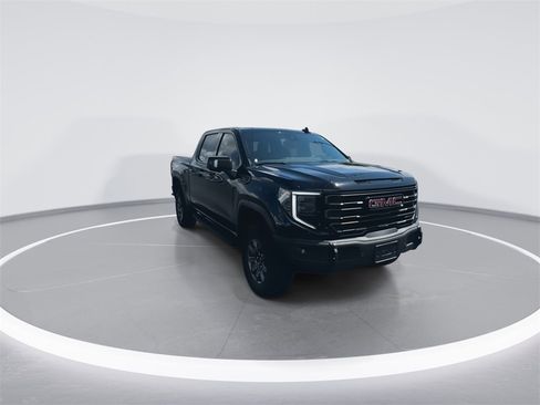 Used 2024 GMC Sierra 1500 AT4X image 4