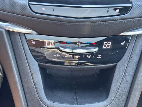 Used 2023 Cadillac XT5 Premium Luxury FWD image 21