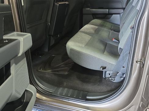 Used 2021 Ford F150 4x4 SuperCrew image 18